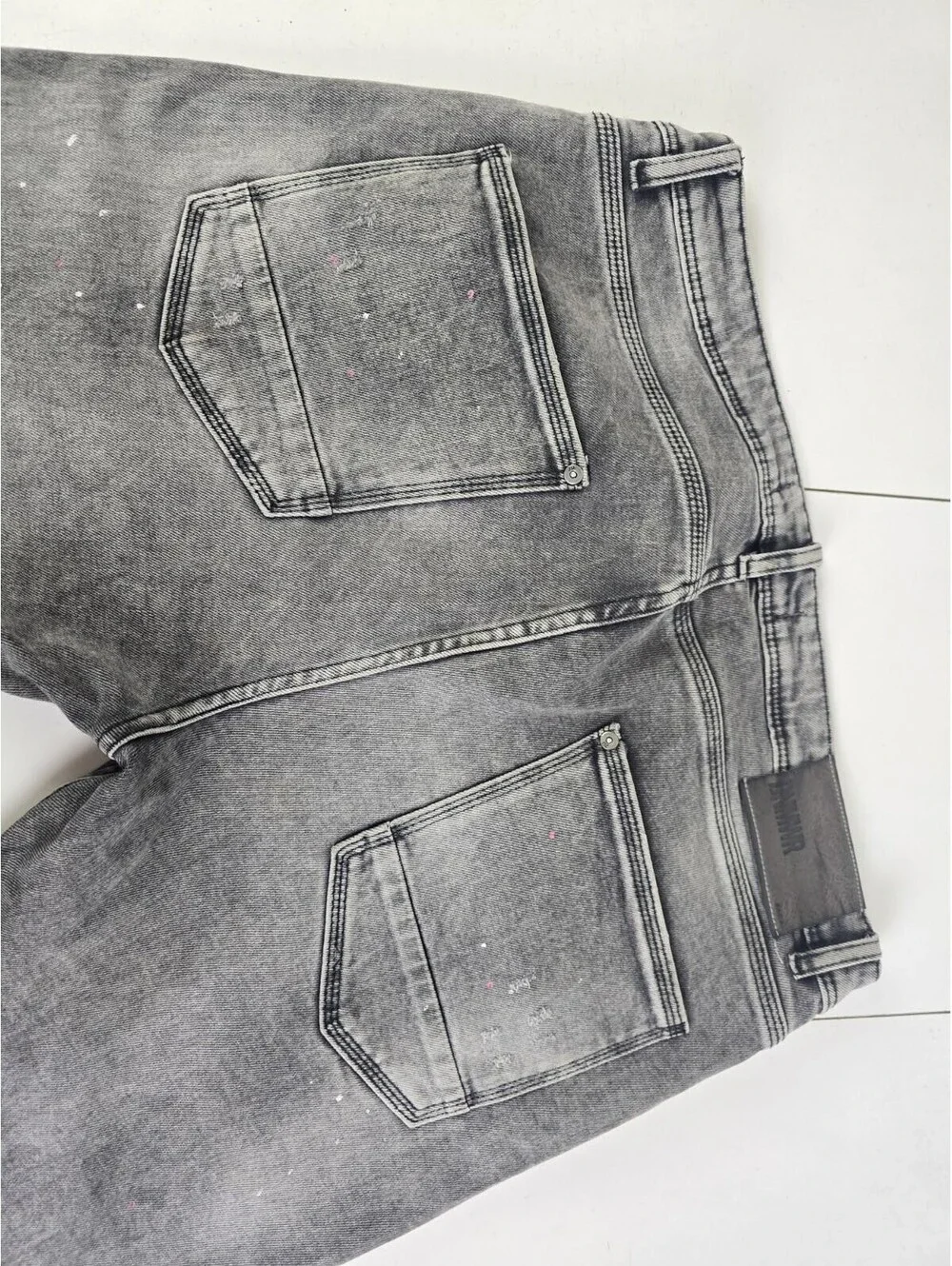Zara Slim Fit Distressed Gray Denim Jeans Button Closure 5-Pocket Men 36x31